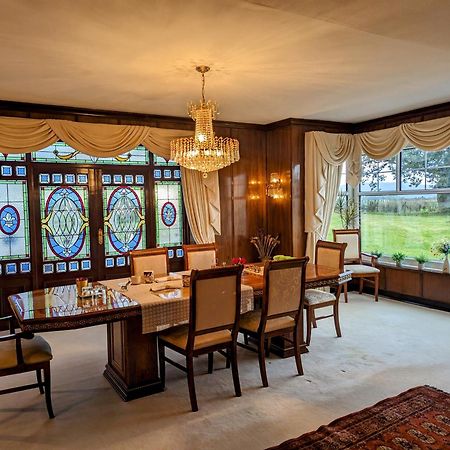 Finn Village - Loch Lomond Villa B&B - Black Room With Jacuzzi-Style Bath 格拉斯哥 外观 照片