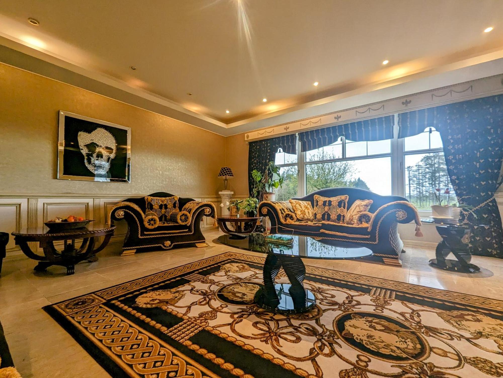 Finn Village - Loch Lomond Villa B&B - Black Room With Jacuzzi-Style Bath 格拉斯哥 外观 照片